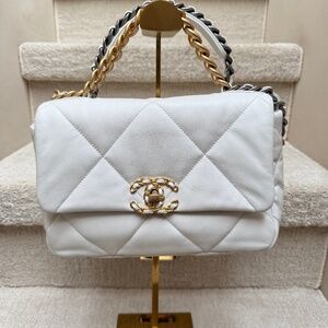 SOLD ❌Chanel 19 Small White Lambskin Quilted Handbag